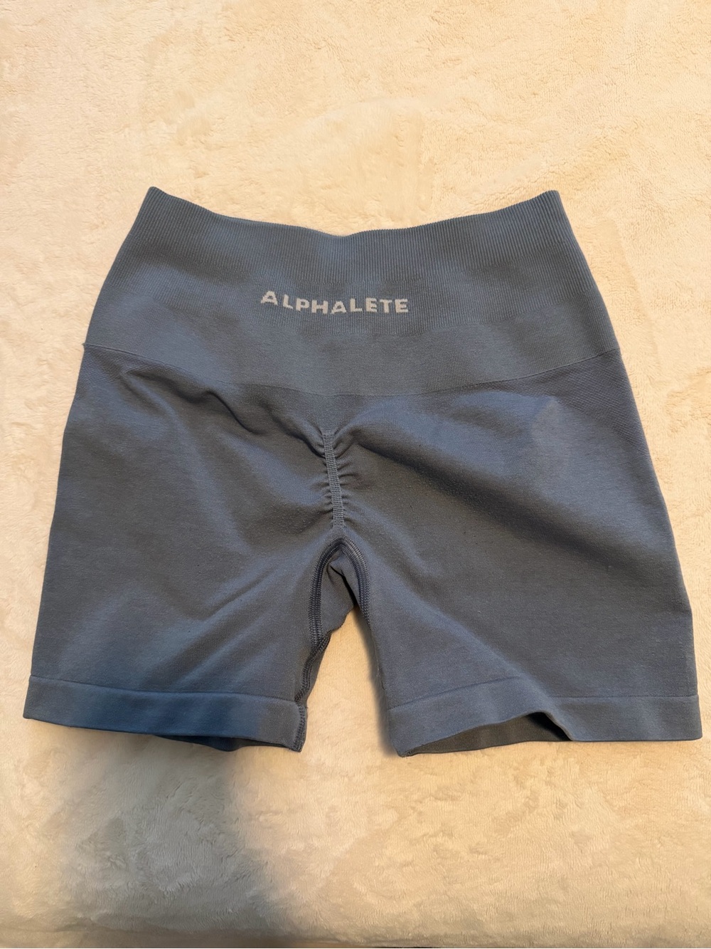 Alphalete Amplify Ultra-High Rise Short - Still Water - Picture 2 of 3